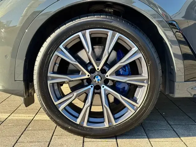BMW X7 M
