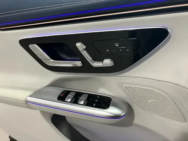 Mercedes-Benz EQE 300