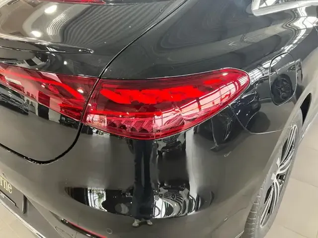 Mercedes-Benz EQE 300