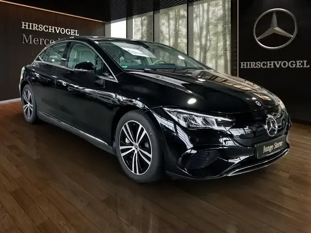 Mercedes-Benz EQE 300