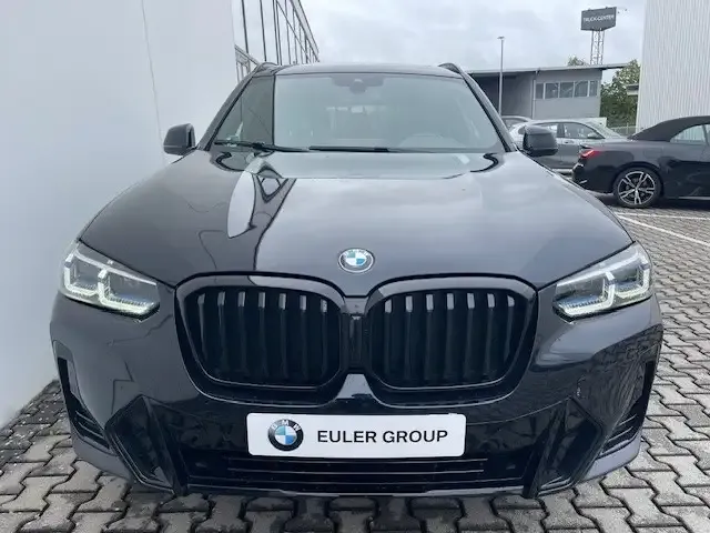 BMW iX3