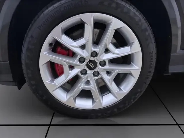 Audi SQ2