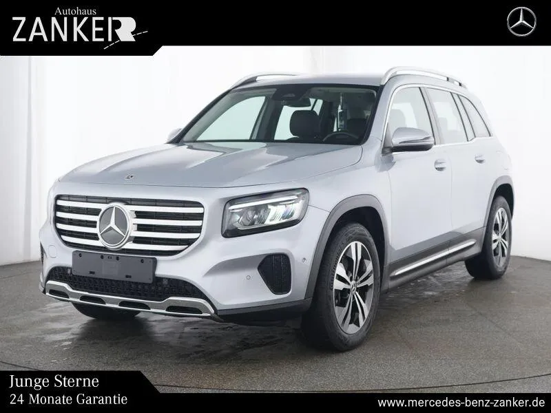 Mercedes-Benz GLB 220