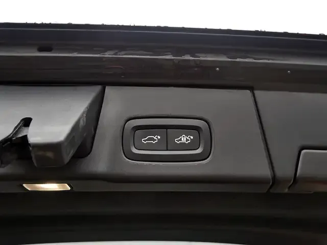 Volvo V90 Cross Country