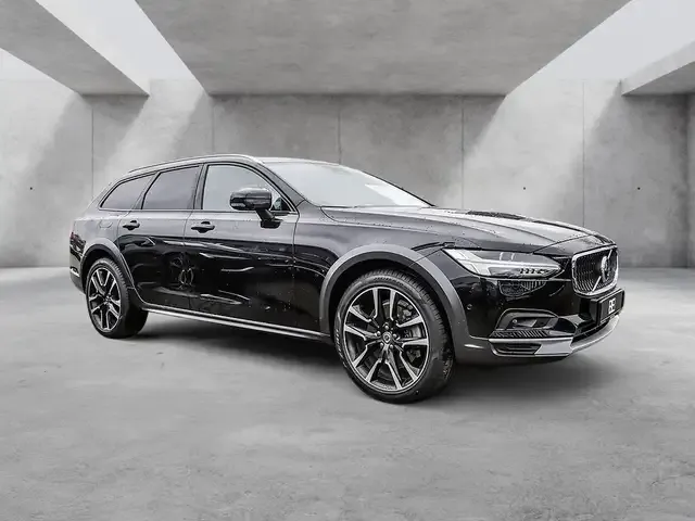 Volvo V90 Cross Country