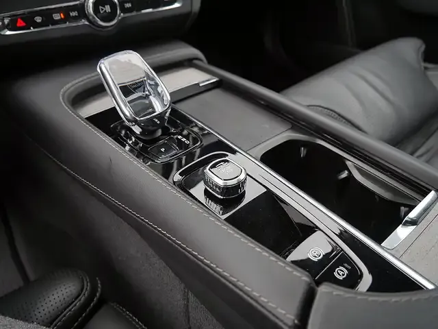 Volvo V90 Cross Country