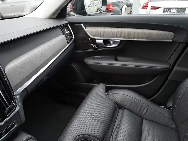 Volvo V90 Cross Country