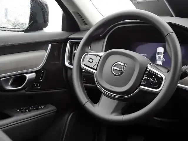 Volvo V90 Cross Country