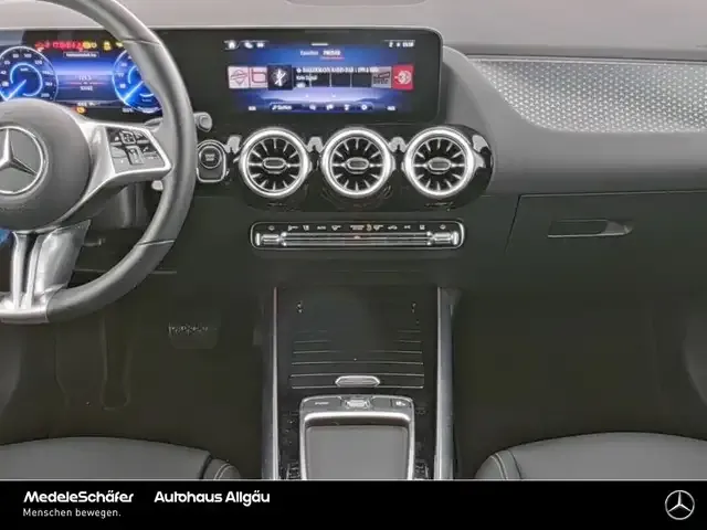 Mercedes-Benz EQA 300