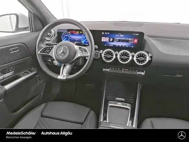 Mercedes-Benz EQA 300