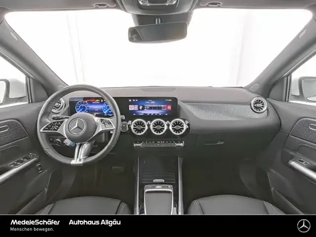 Mercedes-Benz EQA 300