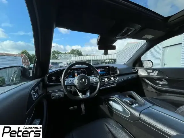 Mercedes-Benz GLS 400