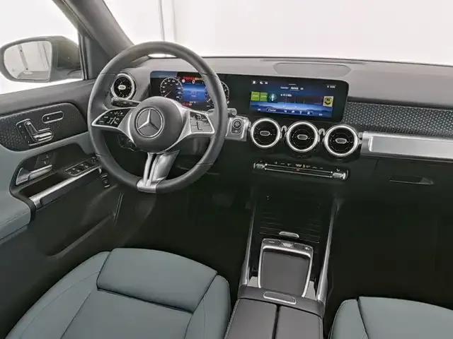 Mercedes-Benz GLB 250