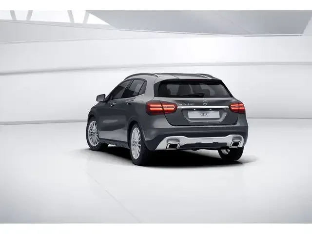 Mercedes-Benz GLA 180