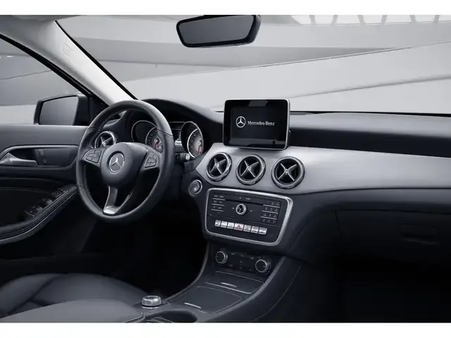 Mercedes-Benz GLA 180