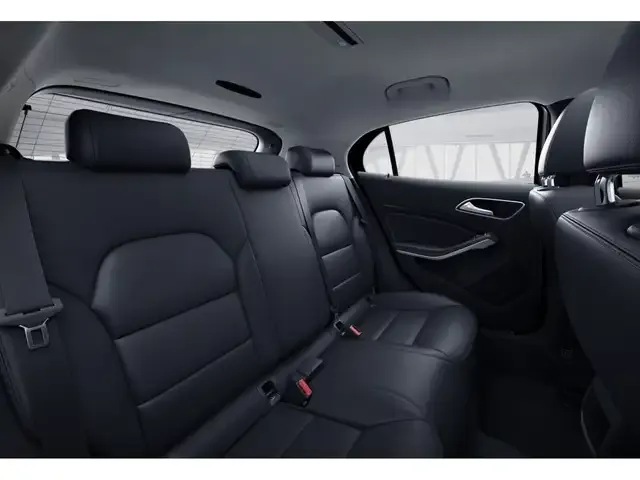 Mercedes-Benz GLA 180
