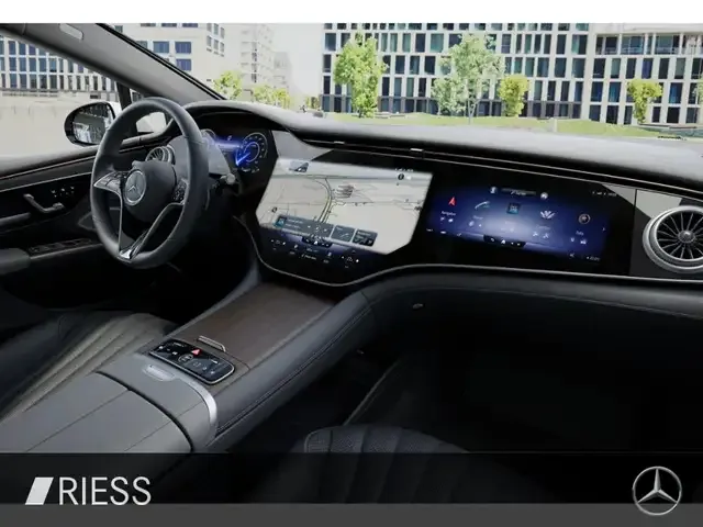 Mercedes-Benz EQS