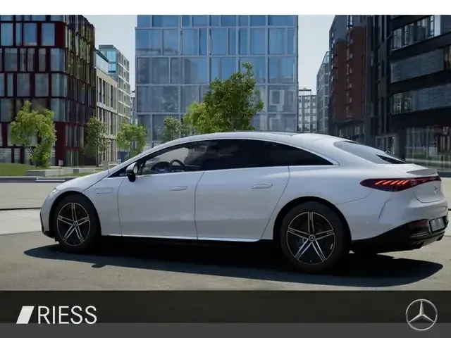 Mercedes-Benz EQS