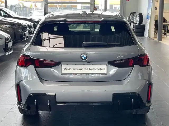 BMW 120
