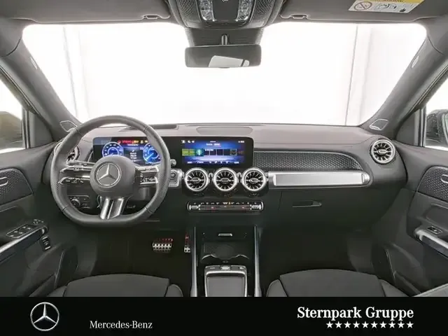 Mercedes-Benz EQB 300