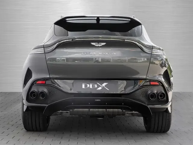 Aston Martin DBX