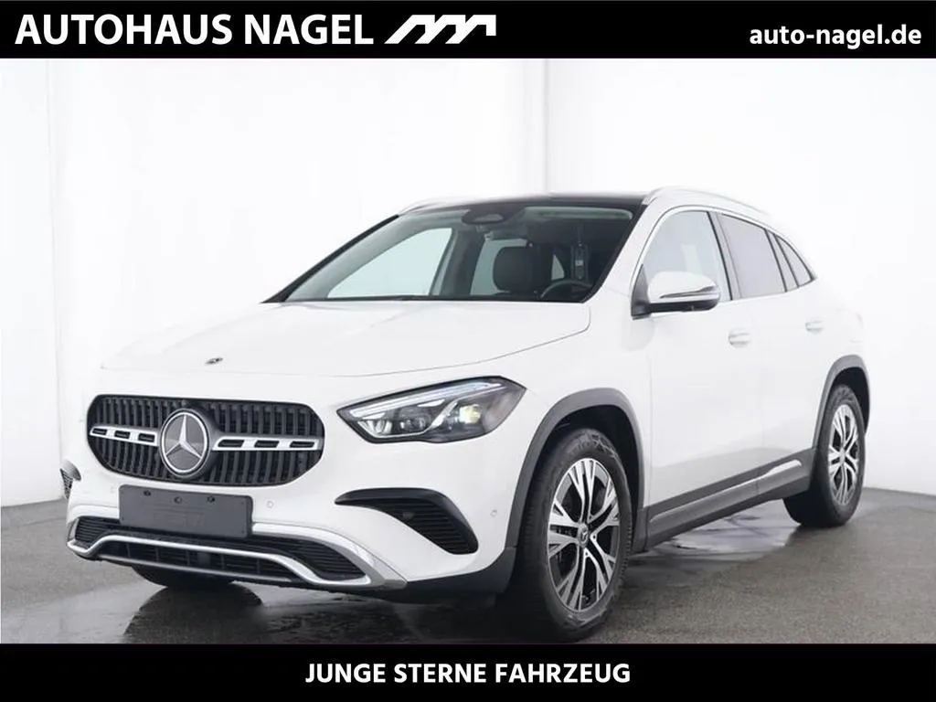Mercedes-Benz GLA 220