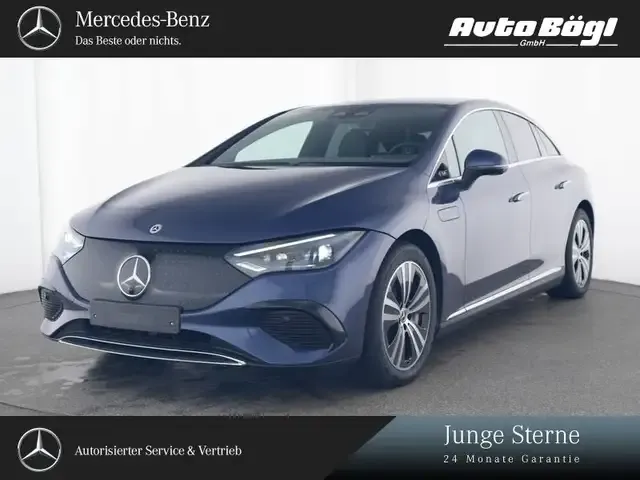 Mercedes-Benz EQE 300