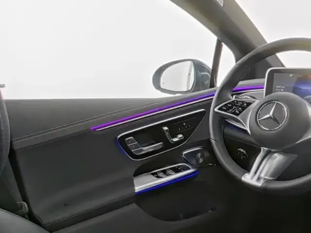 Mercedes-Benz EQE 300