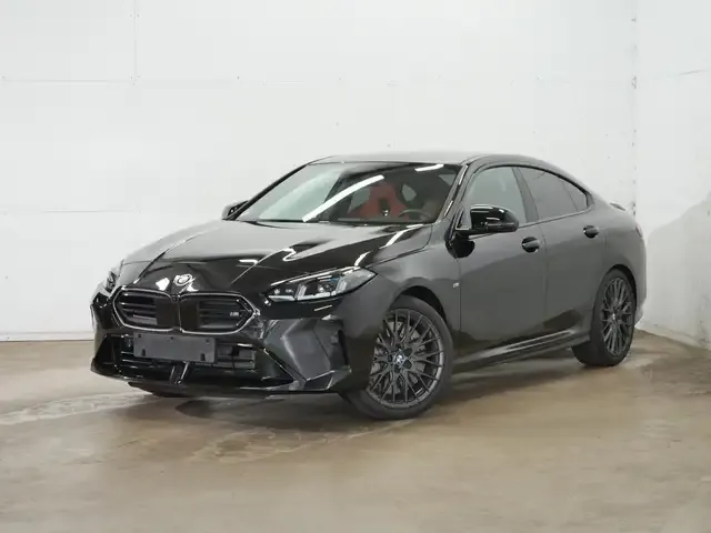 BMW 235