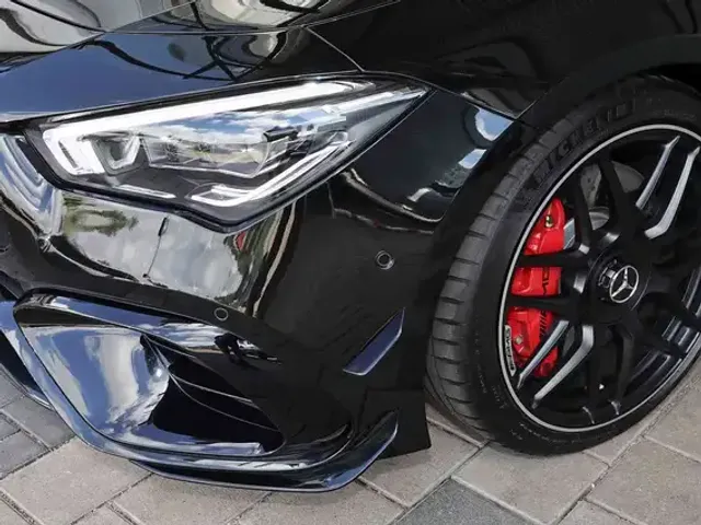 Mercedes-Benz CLA 45 AMG