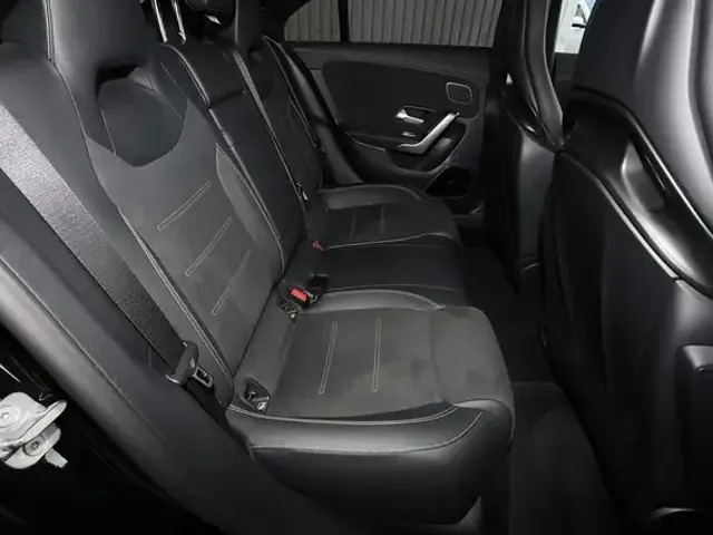 Mercedes-Benz CLA 45 AMG