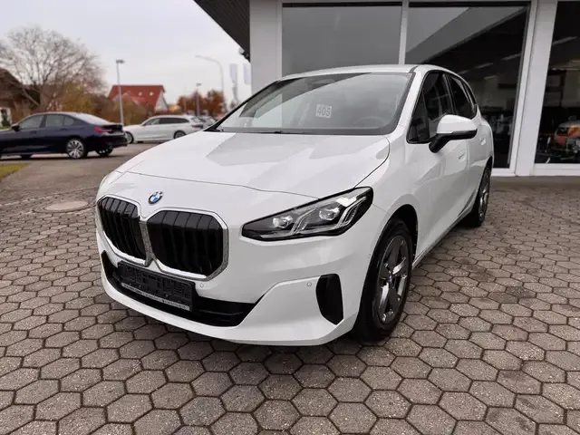 BMW 216