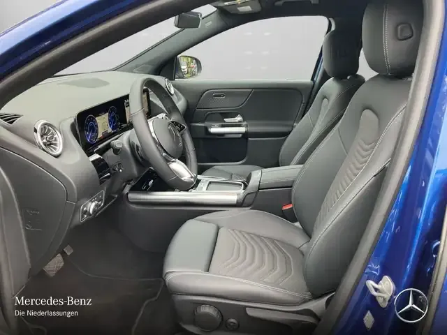 Mercedes-Benz EQA 300