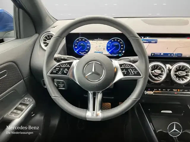 Mercedes-Benz EQA 300