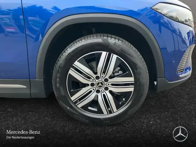 Mercedes-Benz EQA 300