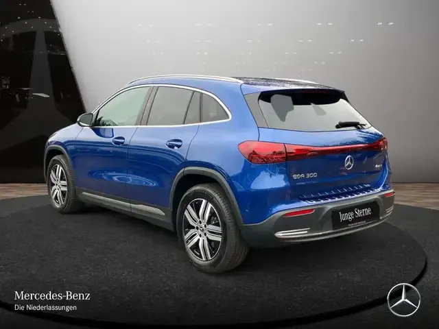 Mercedes-Benz EQA 300