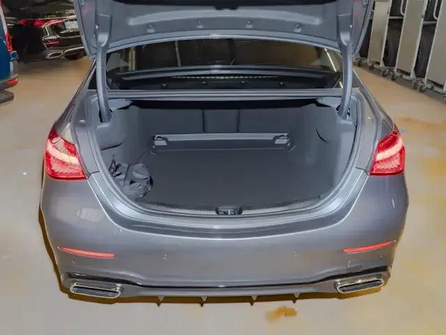 Mercedes-Benz C 180