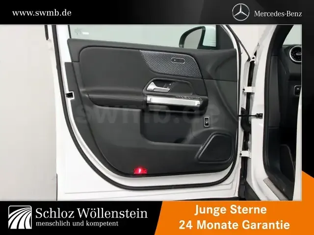 Mercedes-Benz GLB 220