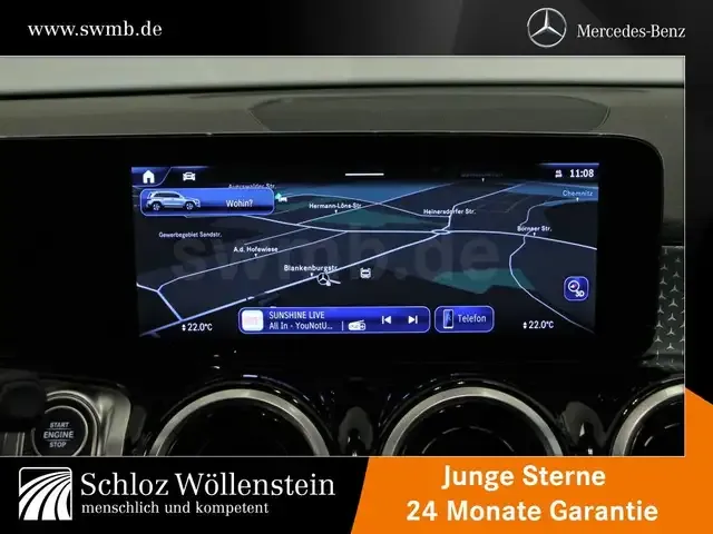 Mercedes-Benz GLB 220