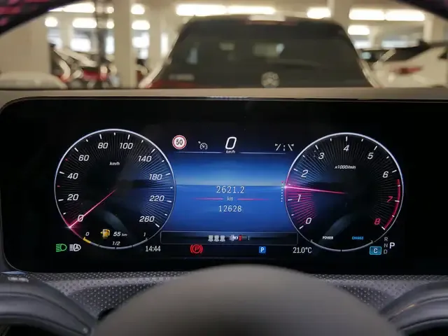 Mercedes-Benz CLA 180