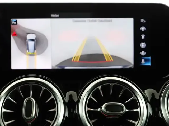 Mercedes-Benz GLB 200