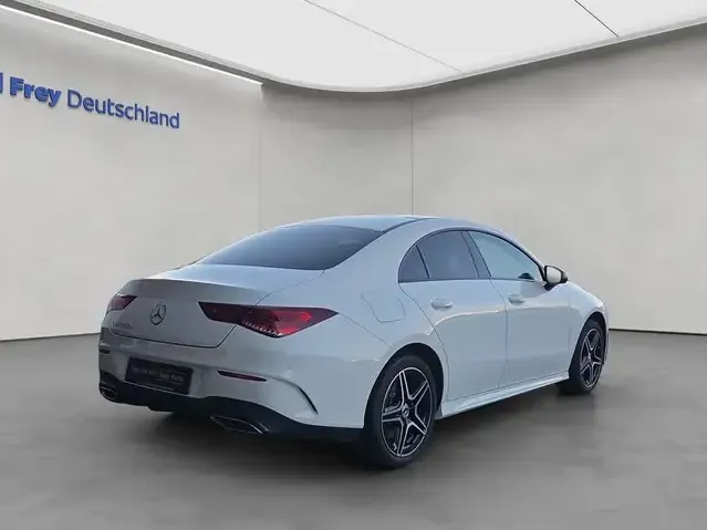 Mercedes-Benz CLA 250