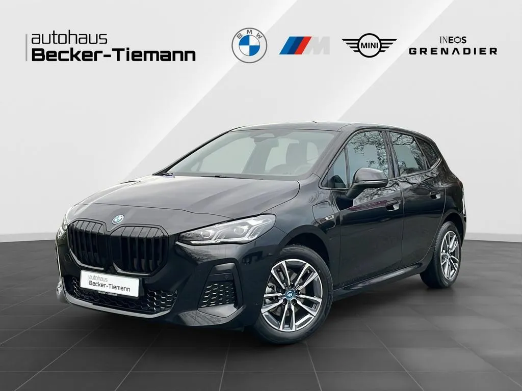 BMW 225