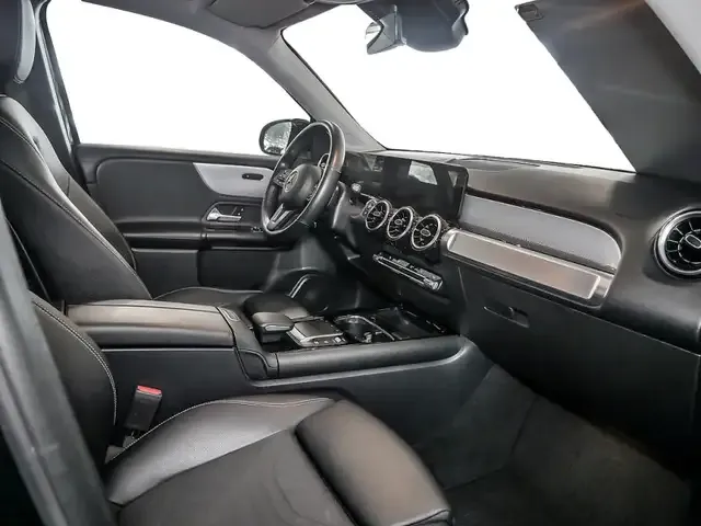 Mercedes-Benz GLB 200