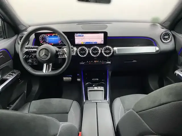 Mercedes-Benz GLB 200