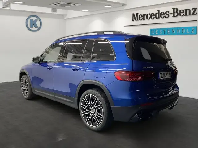 Mercedes-Benz GLB 200