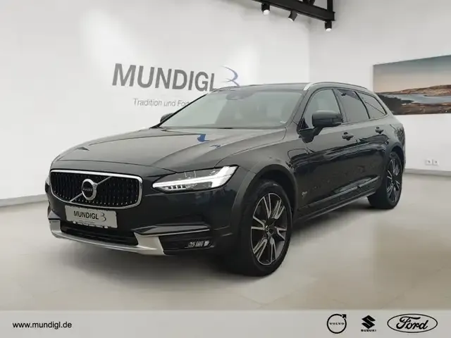 Volvo V90 Cross Country