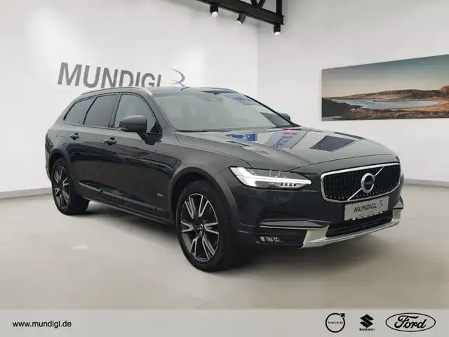 Volvo V90 Cross Country