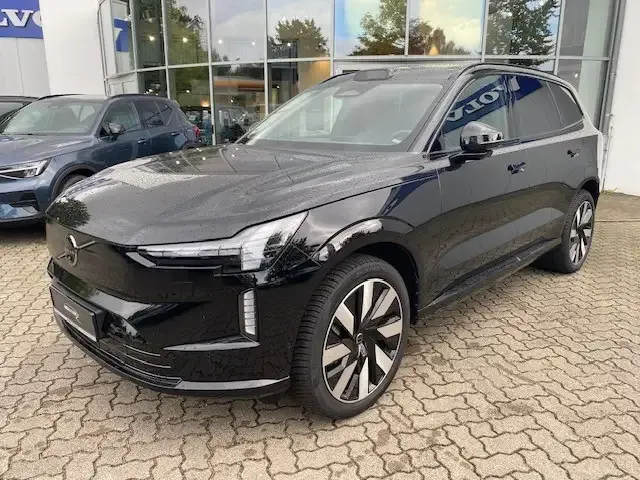 Volvo EX90