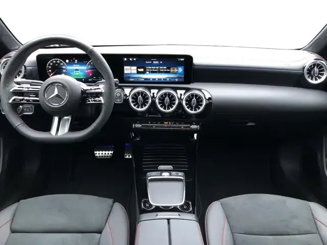 Mercedes-Benz CLA 180